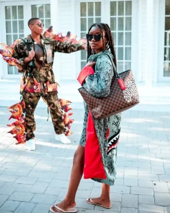 A.i.3 THE LEGACY TOTE