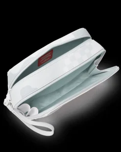 3AM LE BLANC TOILETRY BAG