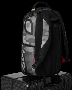 3AM RIPTIDE SHARKNAUTICS HARDSHELL FULL-SIZE LUGGAGE