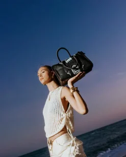 A.M.P.M PYRAMID MINI DUFFLE