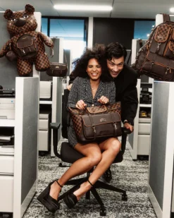 CHECKMATE ROYALE TOTE