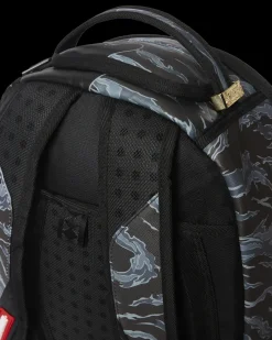 DAZED AND SHARK BACKPACK (DLXV)