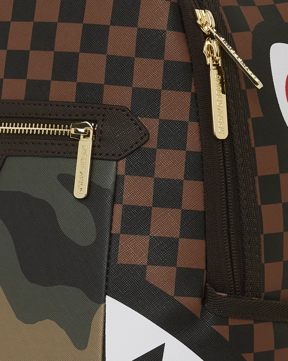 EXTERIOR GOLD ZIP POCKET SHARKS IN PARIS BACKPACK (DLXV)