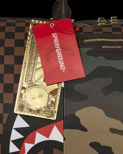 EXTERIOR GOLD ZIP POCKET SHARKS IN PARIS DUFFLE