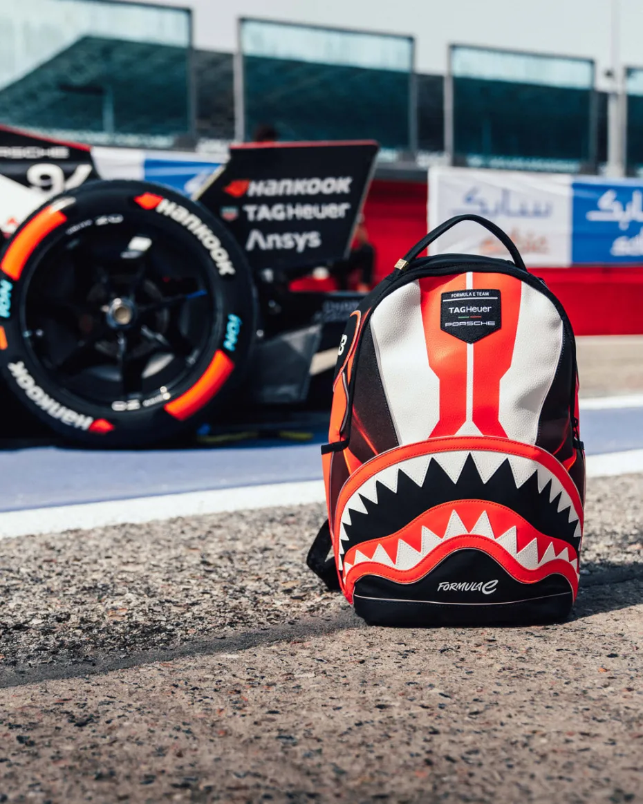 FORMULA-E PORSCHE LED BACKPACK