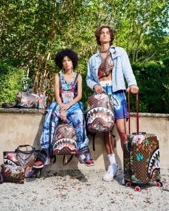 GARDEN OF SHARKS SAVVY CROSSBODY