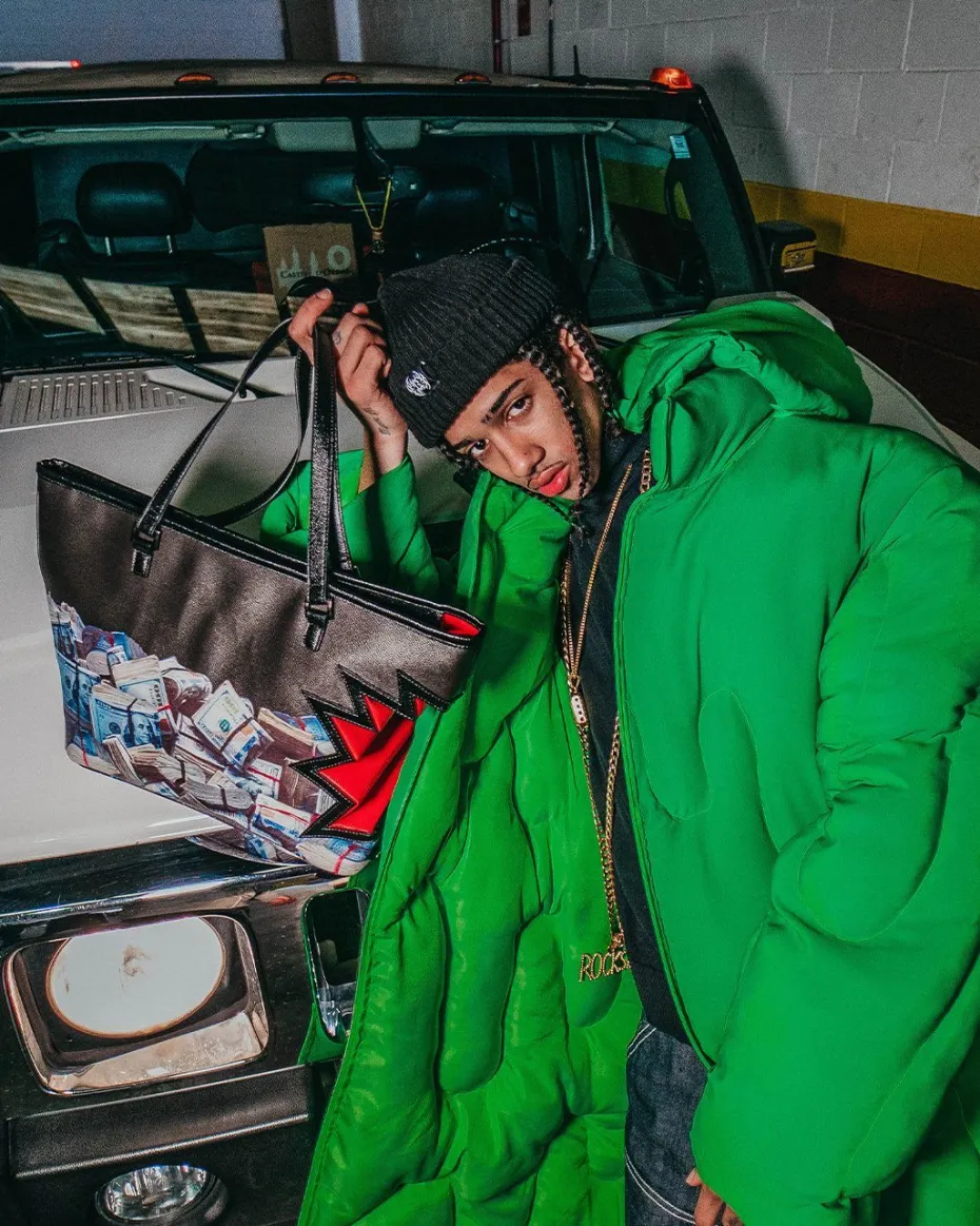$HARKBITE TOTE