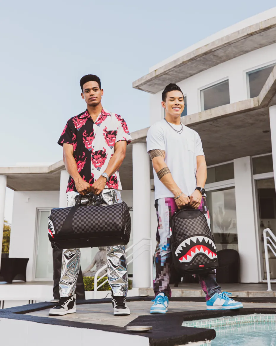 HENNY AIIR TO THE THRONE BACKPACK (DLXV)