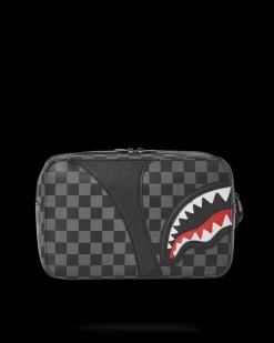 HENNY AIIR TO THE THRONE TOILETRY BAG