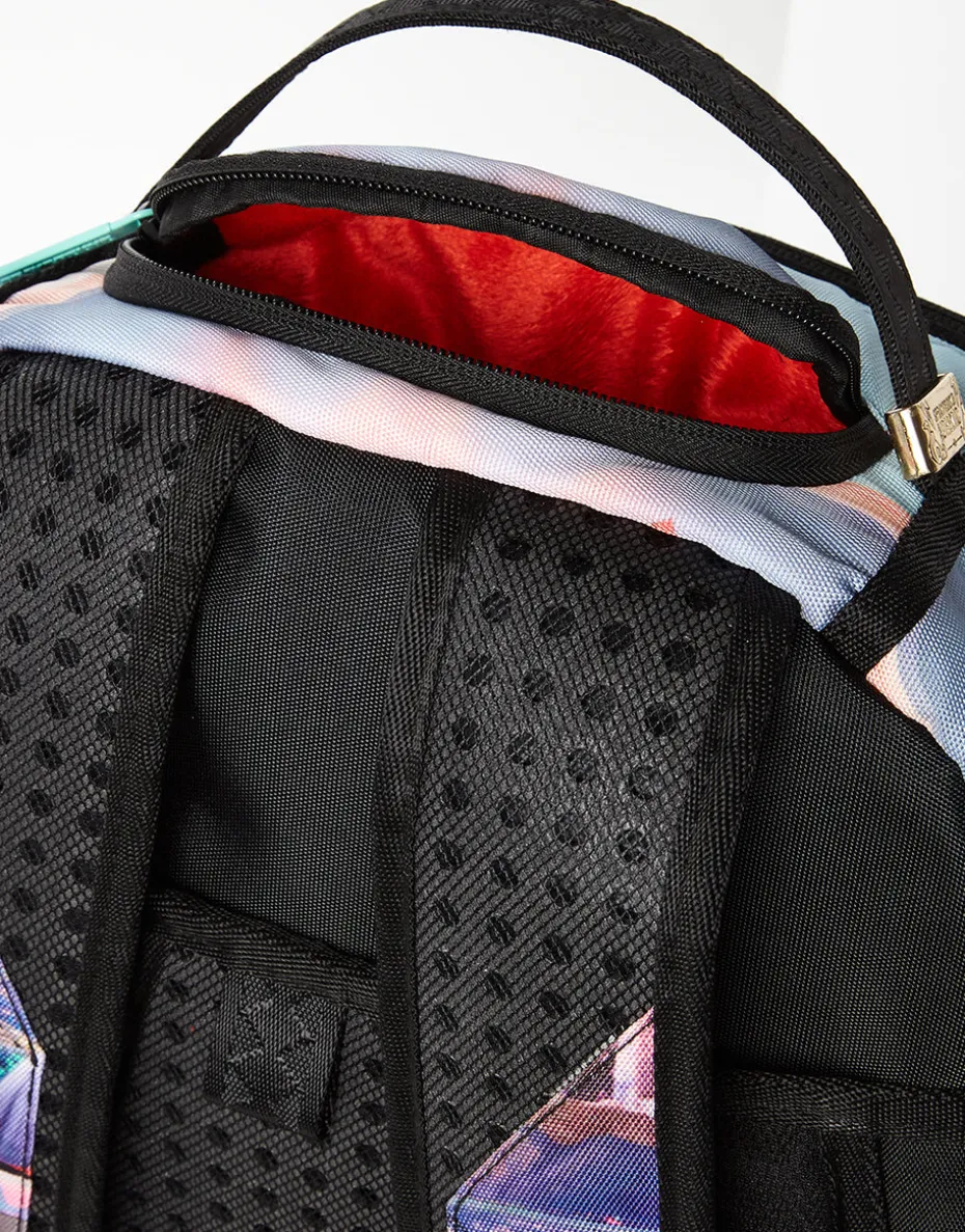 LIPS AND FAMOUS BACKPACK