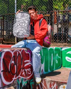 MAD DOODLES BACKPACK (DLXV)