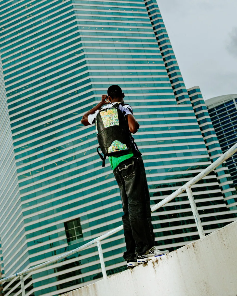 NEW YORK TO BUENOS AIRES DLXSV BACKPACK