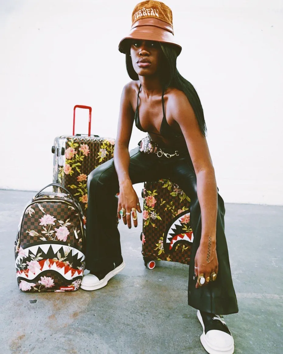 SHARKFLOWER 21.5” CARRY-ON SHARKNAUTICS LUGGAGE