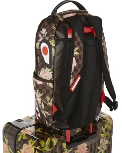 SHARKFLOWER 29.5” FULL-SIZE SHARKNAUTICS LUGGAGE
