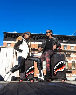 SPRAYGATTI REVV SHARKNAUTICS HARDSHELL CARRY-ON LUGGAGE