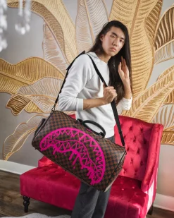 THE ARTISTS TOUCH DUFFLE