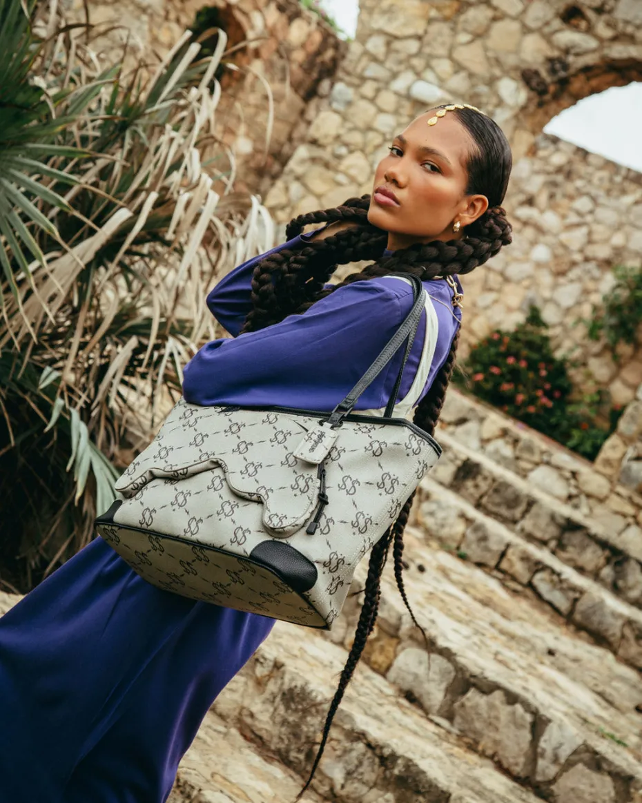 THE GETAWAY TOTE