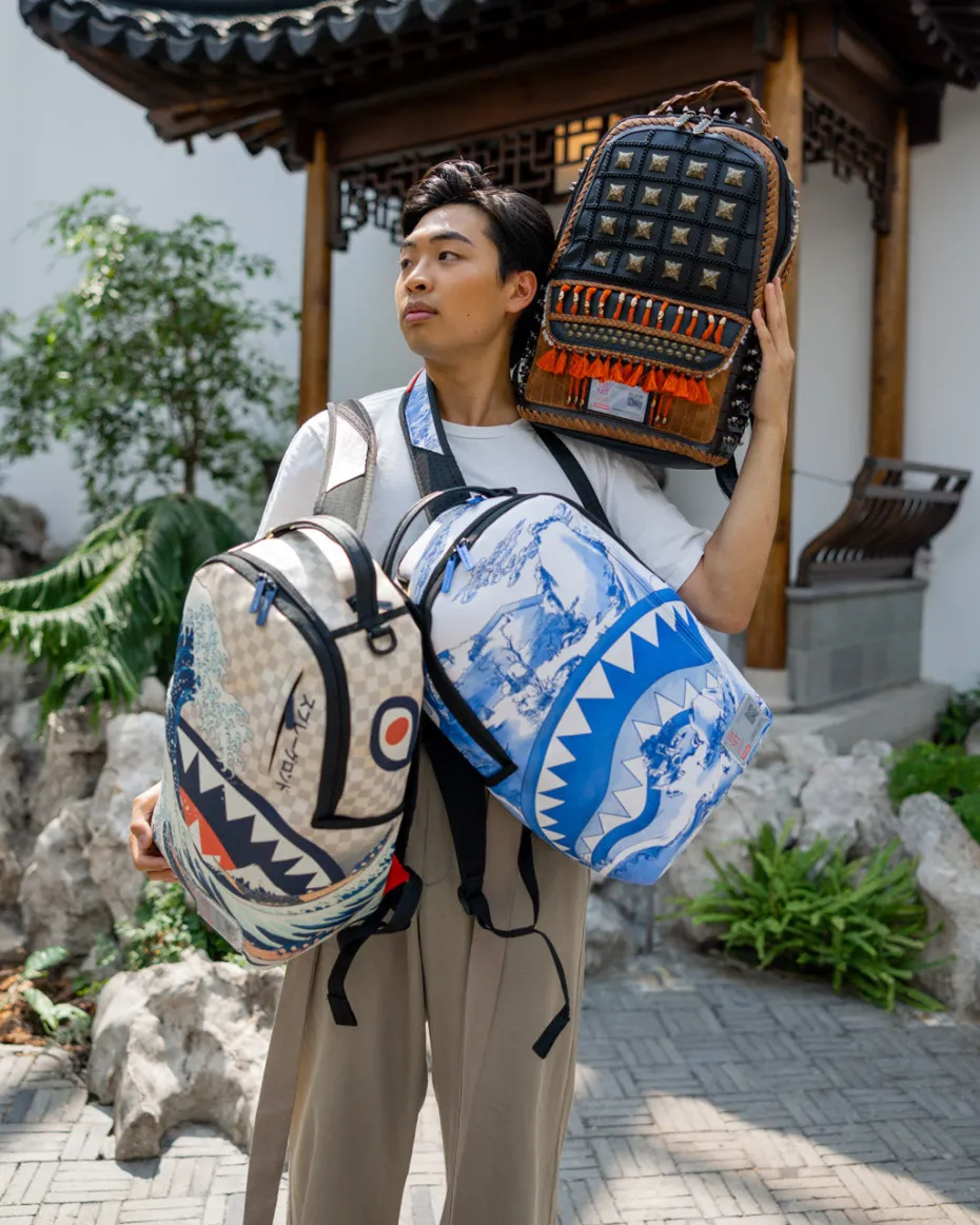 THE MET HOKUSAI GREAT WAVE BACKPACK