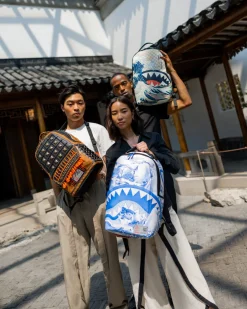 THE MET HOKUSAI GREAT WAVE BACKPACK