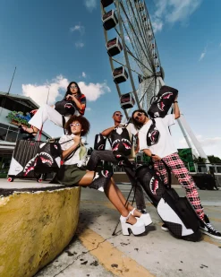 TRIPLE DECKER HEIR TO THE THRONE DUFFLE