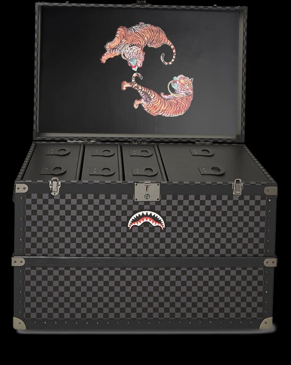 VANQUISH II WARDROBE TRUNK