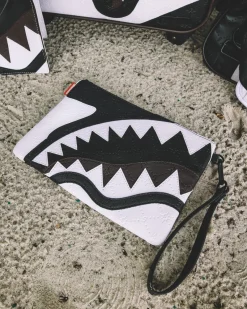V.V.I.P. CROSSOVER CLUTCH